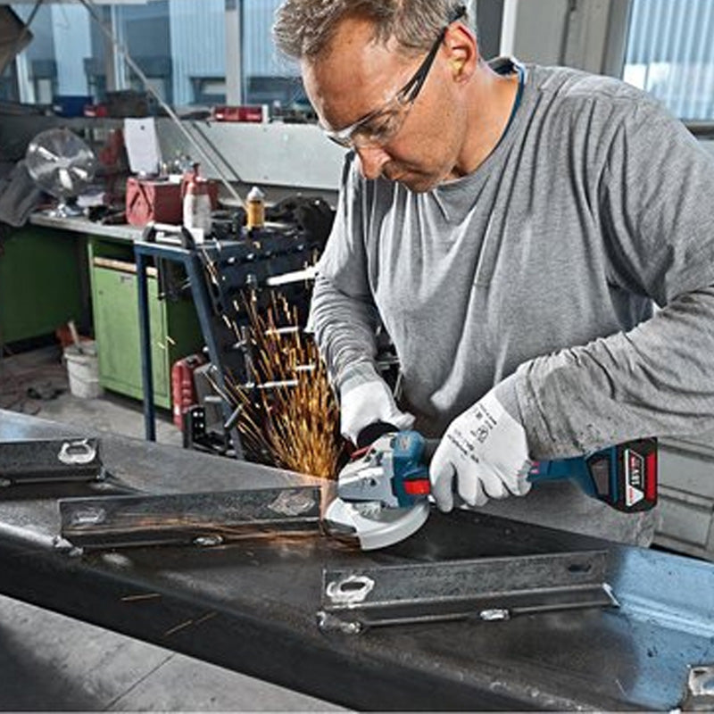 Pack 4 outils 18V BSH : GSR 18V-110C + GDX 18V-210C + GWS 18V-10 + GBH 18V-24C + 1 batterie 4,0 Ah (ProCORE) + 2 batteries 5,5 Ah (ProCORE) + GAL 1880CV (L)