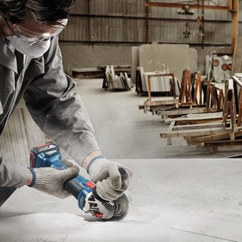 Pack 4 outils 18V BSH : GSR 18V-110C + GDX 18V-210C + GWS 18V-10 + GBH 18V-24C + 1 batterie 4,0 Ah (ProCORE) + 2 batteries 5,5 Ah (ProCORE) + GAL 1880CV (L)