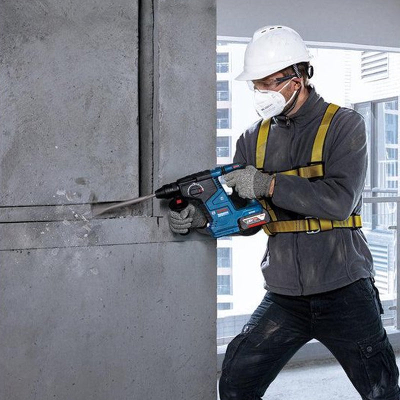 Pack 4 outils 18V BSH : GSR 18V-110C + GDX 18V-210C + GWS 18V-10 + GBH 18V-24C + 1 batterie 4,0 Ah (ProCORE) + 2 batteries 5,5 Ah (ProCORE) + GAL 1880CV (L)