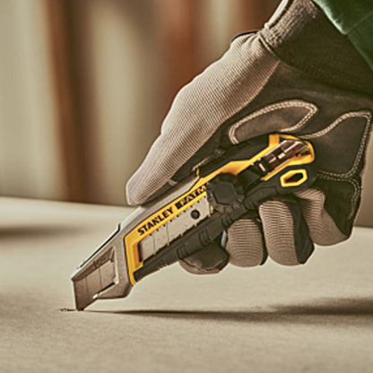 Cutter 18mm quick snap fatmax – molette crantée - STANLEY - FMHT10592-0