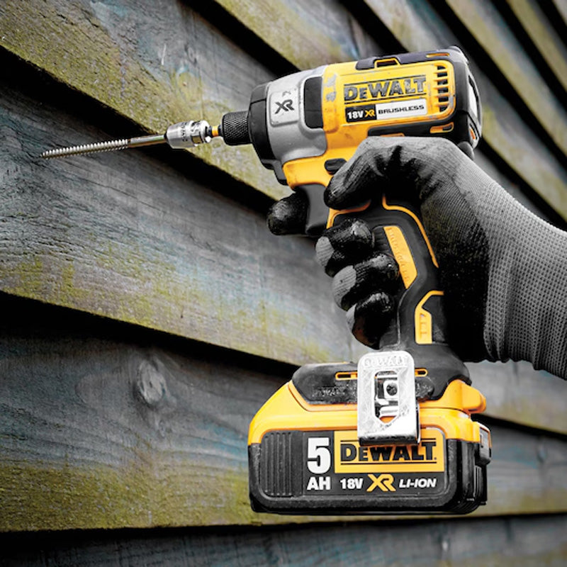 Kit 8 outils DEWALT DCK853P4-QW XR 18V 5Ah Li-Ion